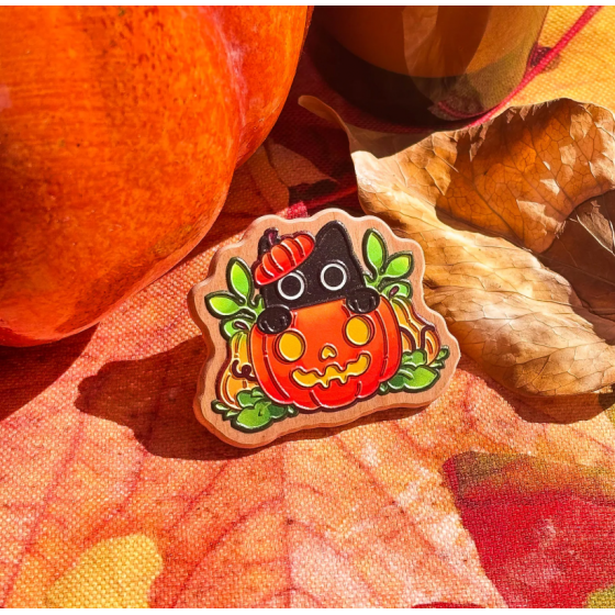 Spooky cat Pin Wood